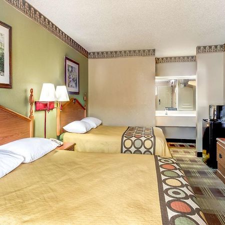 Super 8 Newnan Hotel Ngoại thất bức ảnh