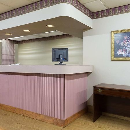 Super 8 Newnan Hotel Ngoại thất bức ảnh