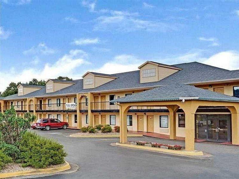 Super 8 Newnan Hotel Ngoại thất bức ảnh