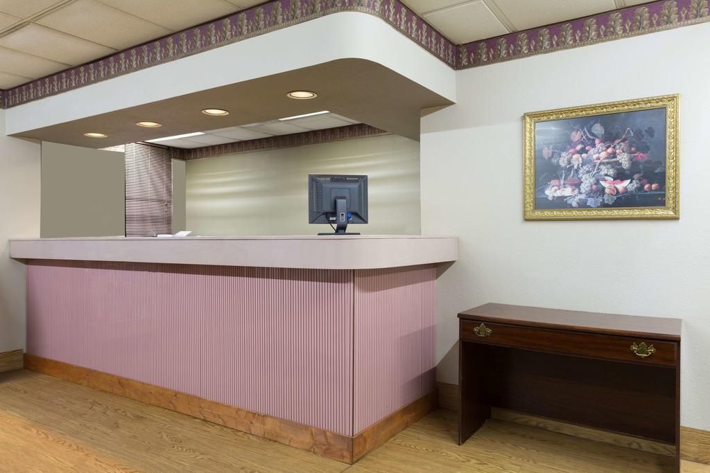 Super 8 Newnan Hotel Ngoại thất bức ảnh